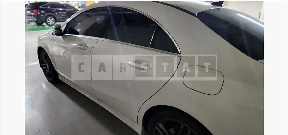 Photo 2 of 11: 2017 Mercedes-Benz CLA220 — Korean insurance auction