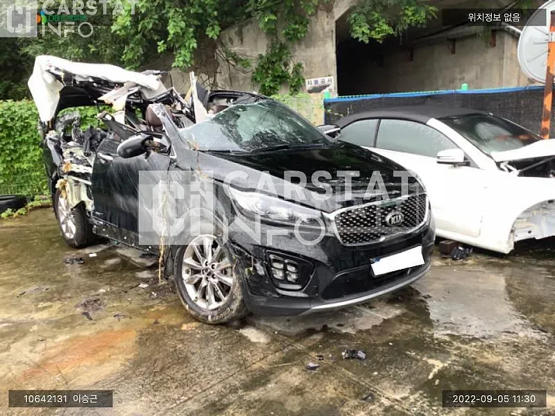 Photo 2 of 9: 2015 Kia Sorento, VIN KNAPK81BDFA028676 — Korean insurance auction