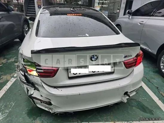 Photo 2 of 22: 2015 BMW M4 Coupe — Korean insurance auction