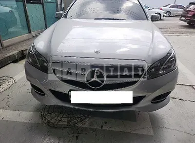 Photo 1 of 12: 2016 Mercedes-Benz E300 4Matic — Korean insurance auction