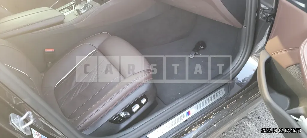 Photo 2 of 15: 2020 BMW 530i M Sport Package, VIN WBAJR5107LCD13846 — Korean insurance auction