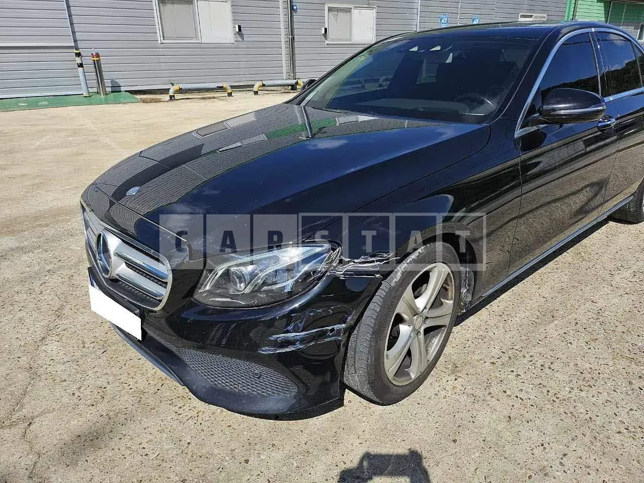 Photo 2 of 9: 2017 Mercedes-Benz E220d, VIN WDDZF0EB3HA096816 — Korean insurance auction