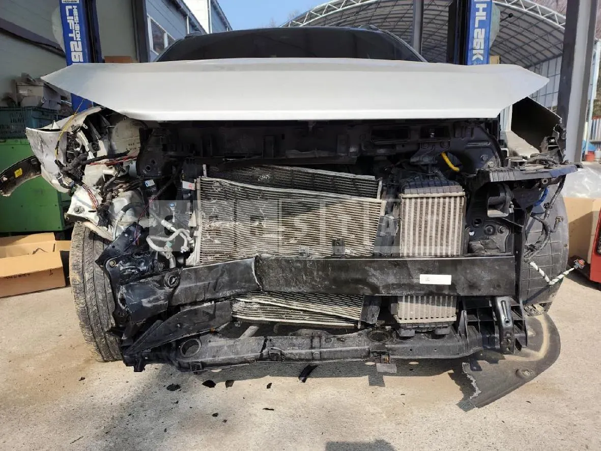 Photo 2 of 7: 2018 Hyundai Tucson TL 1.7, VIN KMHJ3815GJU735136 — Korean insurance auction