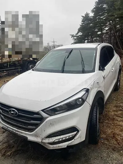 Photo 1 of 11: 2017 Hyundai Tucson, VIN KMHJ281ABJU572026 — Korean insurance auction