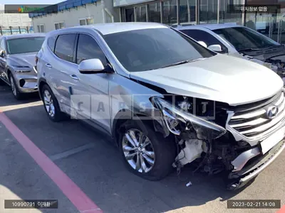 Photo 1 of 9: 2016 Hyundai Santa Fe, VIN KMHSU81UBGU688634 — Korean insurance auction