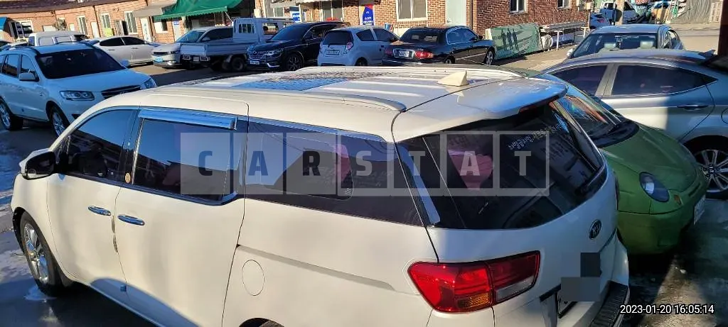 Photo 2 of 20: 2015 Kia Carnival 9 Seater, VIN KNAMC81ABFS054314 — Korean insurance auction