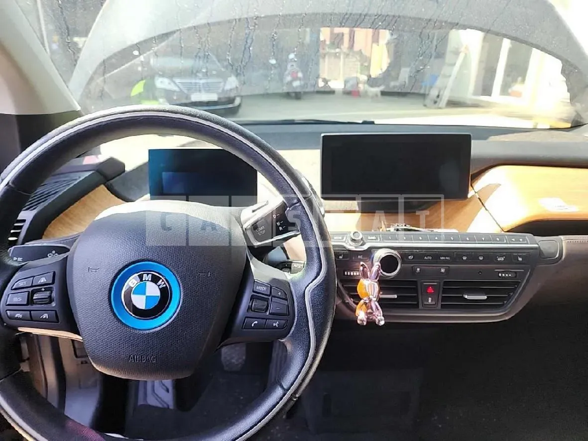 Photo 2 of 31: 2016 BMW i3, VIN WBY1Z2103GV609132 — Korean insurance auction