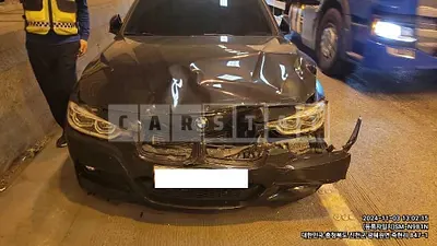 Photo 1 of 8: 2018 BMW 320i — Korean insurance auction