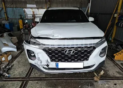 Photo 1 of 15: 2020 Hyundai Santa Fe — Korean insurance auction