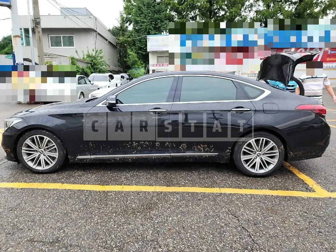 Photo 2 of 28: 2017 Genesis G80 3.3 — Korean insurance auction
