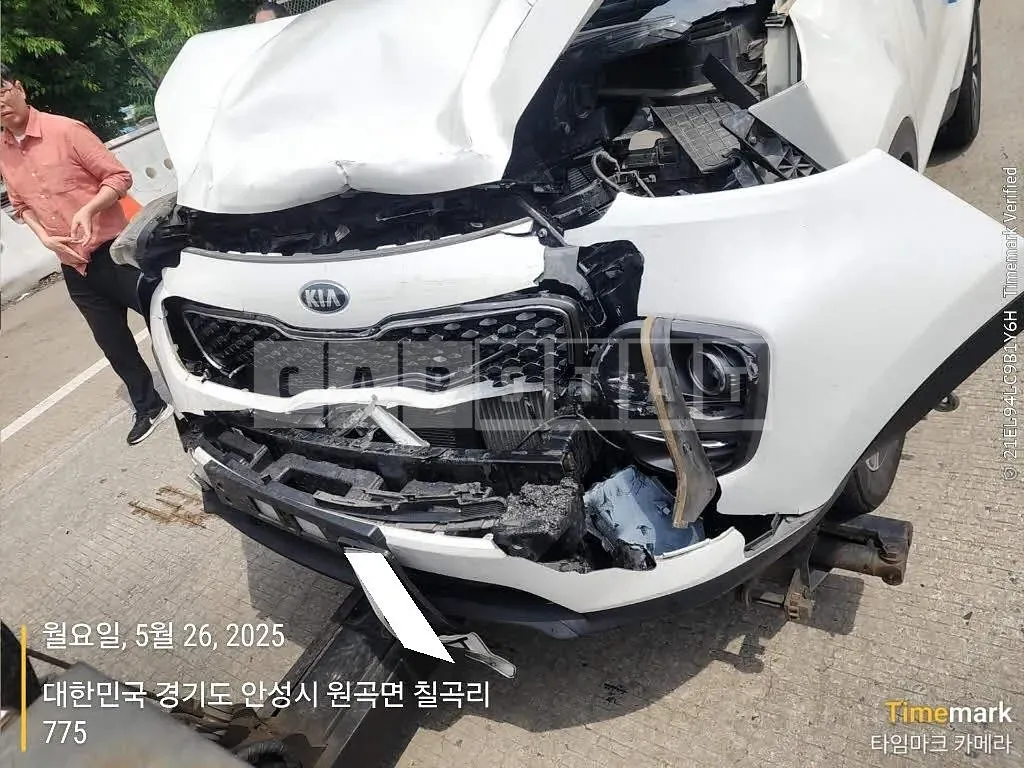 Photo 2 of 13: 2017 Kia Sportage, VIN KNAP6815GHK244733 — Korean insurance auction