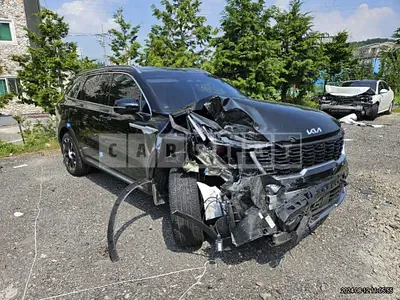 Photo 1 of 19: 2024 Kia Sorento, VIN KNARJ81FGRA294329 — Korean insurance auction