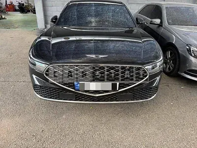 2023 GENESIS G90