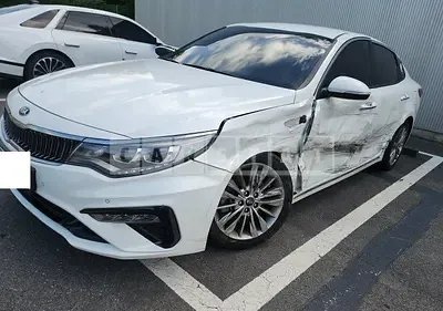 Photo 1 of 29: 2019 Kia K5 — Korean insurance auction