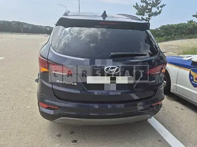 Photo 1 of 10: 2017 Hyundai Santa Fe DM 2.0 — Korean insurance auction