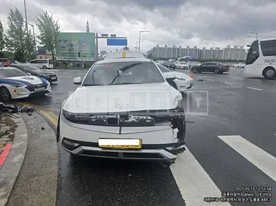 Photo 1 of 10: 2022 Hyundai IONIQ 5 — Korean insurance auction