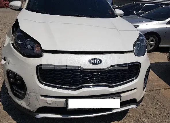 Photo 2 of 19: 2017 Kia Sportage, VIN KNAP6815GHK293972 — Korean insurance auction