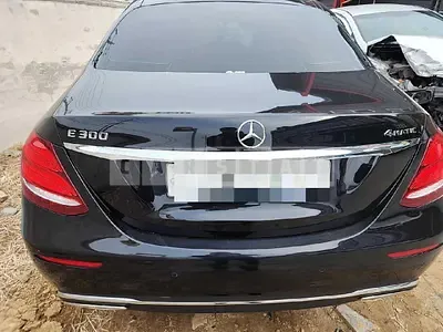 Photo 1 of 53: 2018 Mercedes-Benz E300, VIN WDDZF4JB7KA536766 — Korean insurance auction
