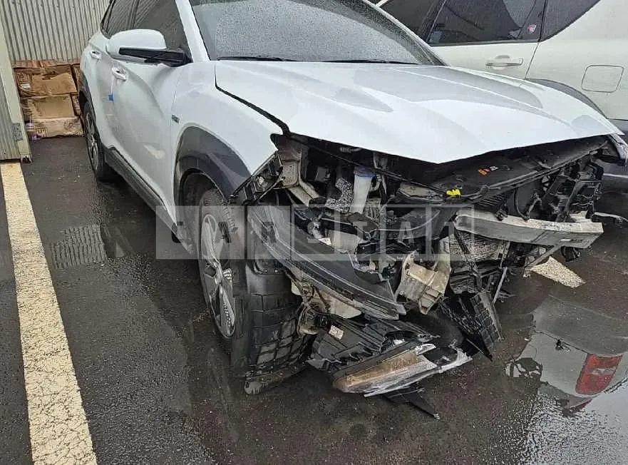 Photo 2 of 9: 2018 Hyundai Kona Electric Car — Korean insurance auction