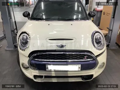Photo 1 of 14: 2015 MINI Minicooper SD (5), VIN WMWXT710XG2C15154 — Korean insurance auction