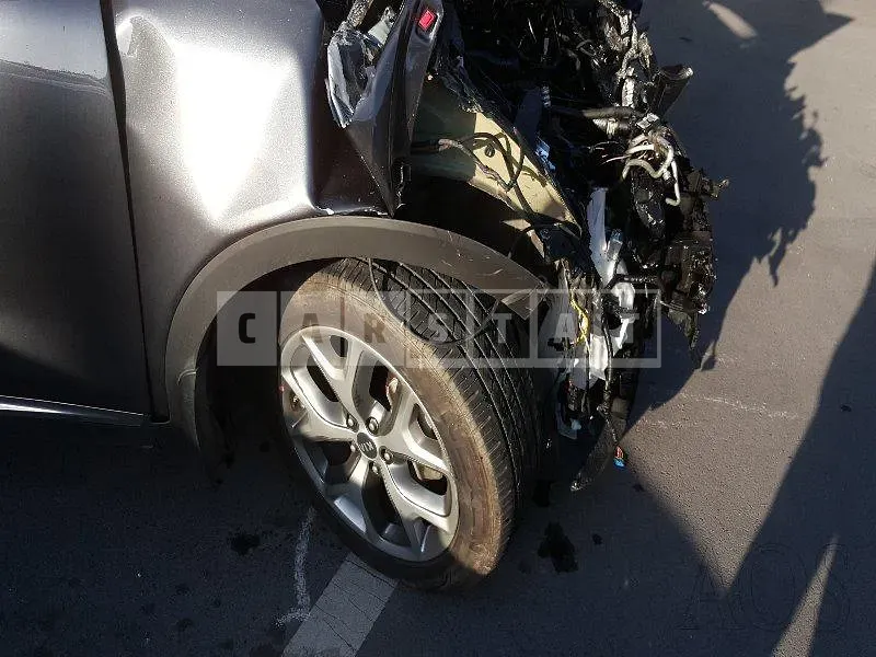 Photo 2 of 48: 2016 Kia Sorento, VIN KNAPK81ABGA232564 — Korean insurance auction
