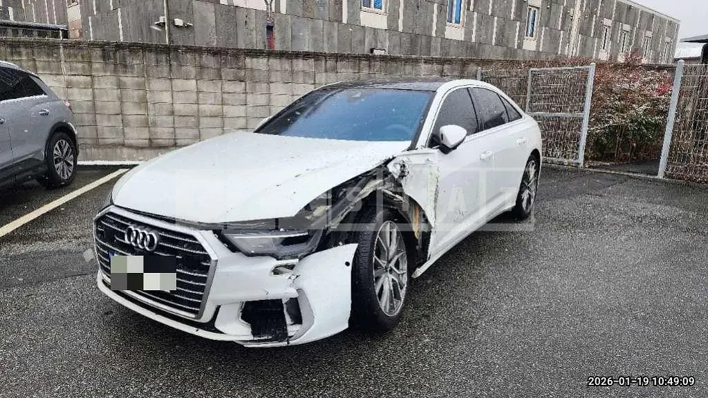 Photo 2 of 39: 2023 Audi A6 45 TDI quattro — Korean insurance auction