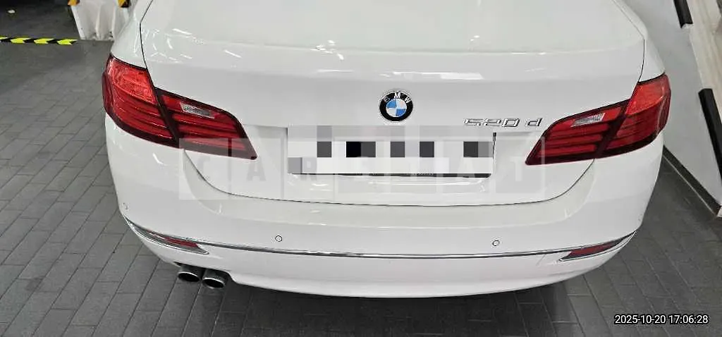 Photo 2 of 15: 2015 BMW 520d — Korean insurance auction