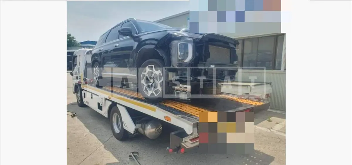 Photo 2 of 48: 2020 Hyundai Palisade, VIN KMHR581EBMU202640 — Korean insurance auction