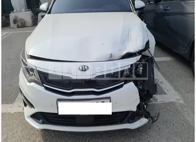 Photo 1 of 21: 2019 Kia K5 — Korean insurance auction