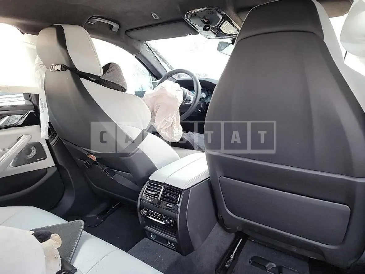 Photo 2 of 26: 2023 BMW M5 Competition Package — Korean insurance auction