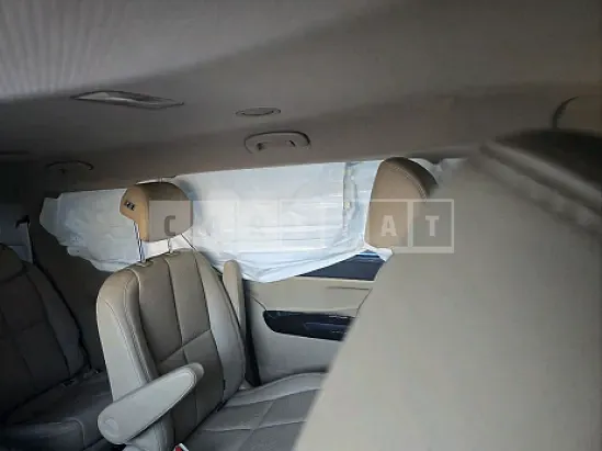 Photo 2 of 17: 2020 Kia Carnival — Korean insurance auction