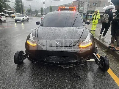 Photo 1 of 23: 2020 Tesla Model 3 Standard Range Plus, VIN 5YJ3E1EA1LF750034 — Korean insurance auction