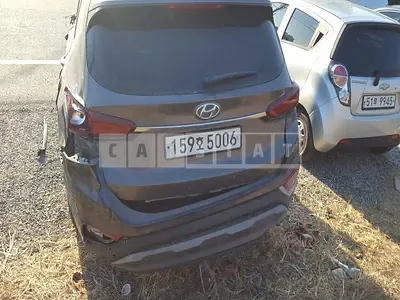 Photo 1 of 26: 2020 Hyundai Santa Fe, VIN KMHS281BDLU224822 — Korean insurance auction