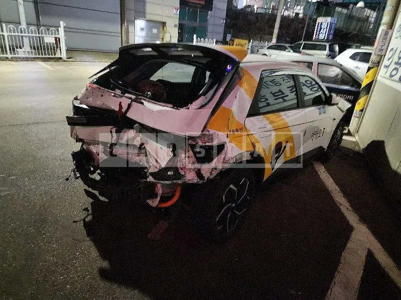 Photo 2 of 38: 2022 Hyundai IONIQ 5, VIN KMHKL81AFNU104928 — Korean insurance auction
