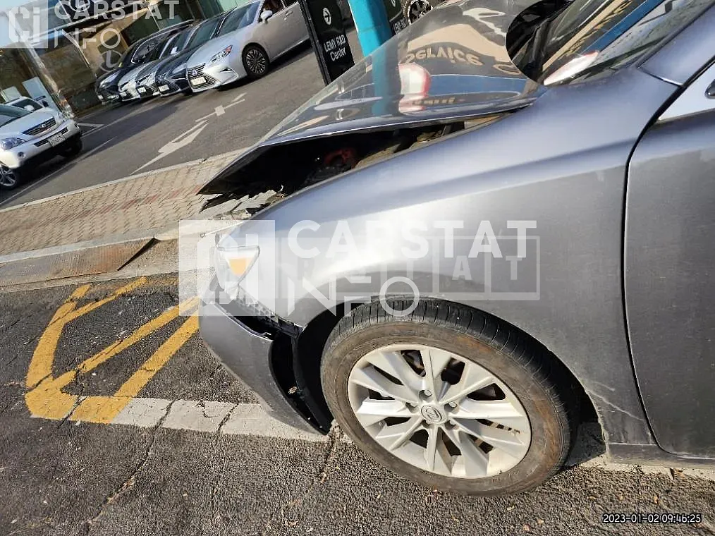 Photo 2 of 6: 2014 Lexus ES300h — Korean insurance auction