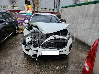 Photo 1 of 29: 2017 Kia Sportage — Korean insurance auction