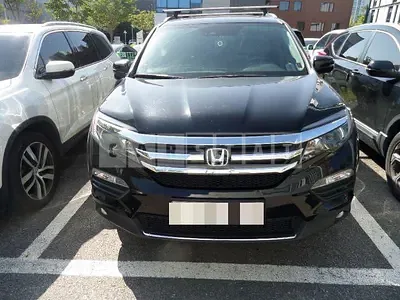 Photo 1 of 28: 2017 Honda Pilot, VIN 5FNYF6850HB200026 — Korean insurance auction
