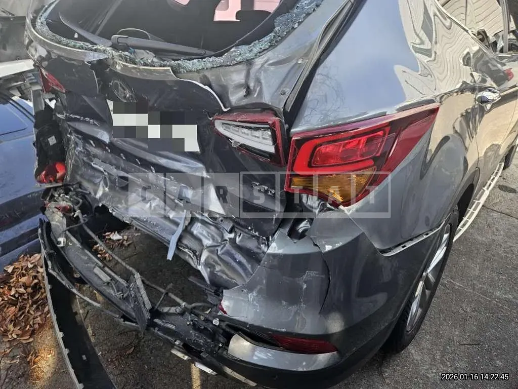 Photo 2 of 85: 2017 Hyundai Santa Fe DM Diesel — Korean insurance auction