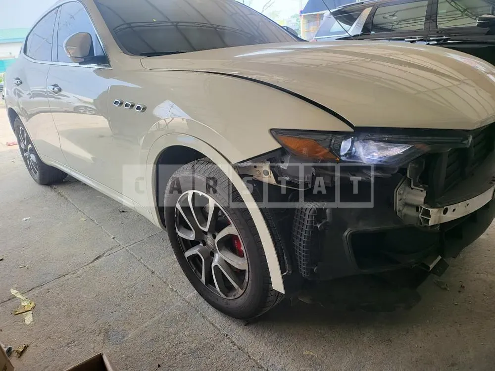 Photo 2 of 27: 2017 Maserati Levante, VIN ZN661XUL6HX216098 — Korean insurance auction