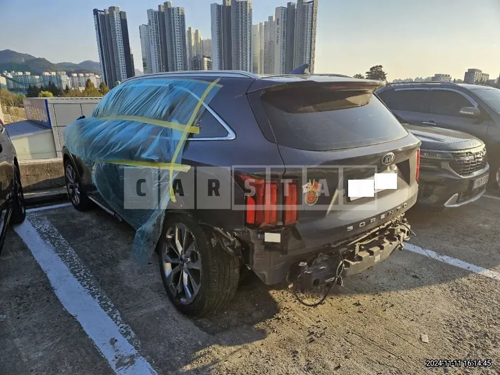 Photo 2 of 16: 2021 Kia Sorento — Korean insurance auction