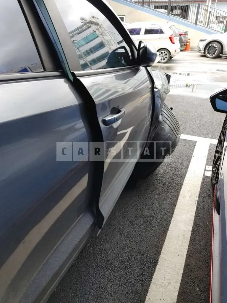 Photo 2 of 15: 2018 Hyundai Tucson, VIN KMHJ281ABJU711314 — Korean insurance auction