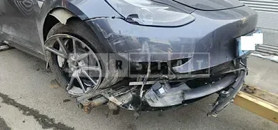 Photo 1 of 28: 2020 Tesla Model 3 LongRange, VIN 5YJ3E1EB9LF656735 — Korean insurance auction