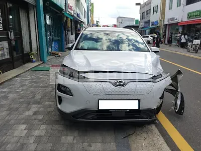 Photo 1 of 16: 2019 Hyundai Kona Electric, VIN KMHK281GFKU039495 — Korean insurance auction