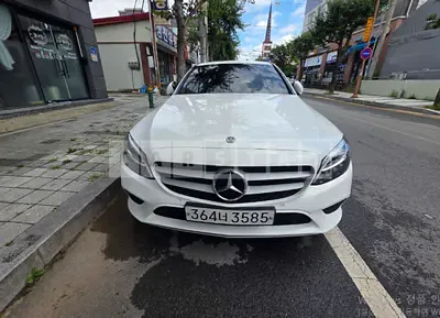 Photo 1 of 7: 2019 Mercedes-Benz C 200 — Korean insurance auction