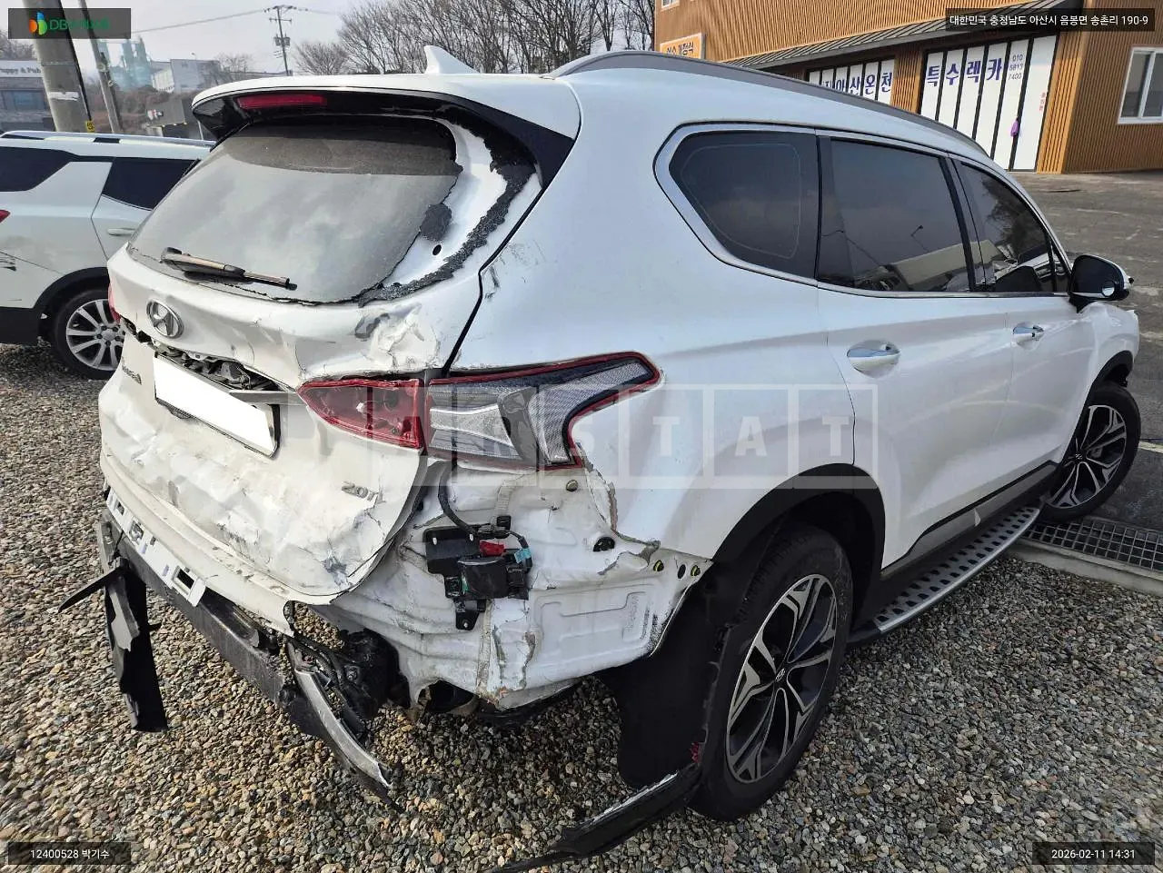 Photo 2 of 11: 2018 Hyundai Santa Fe, VIN KMHS381ABKU103542 — Korean insurance auction