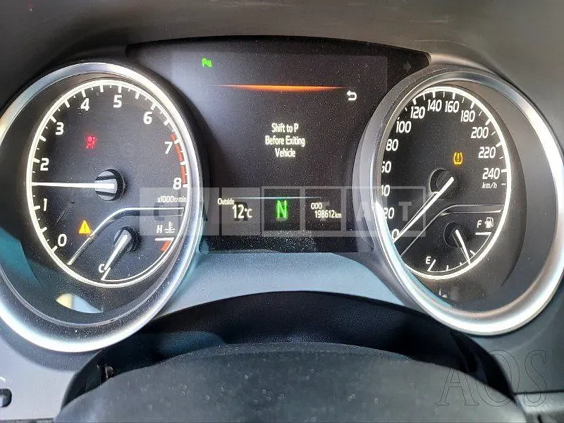 Photo 2 of 10: 2018 Toyota Camry, VIN JTNB11HK1J3072015 — Korean insurance auction