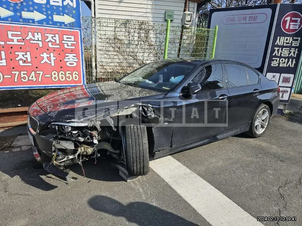 Photo 2 of 17: 2016 BMW 520d xDrive, VIN WBA5E7107GG159451 — Korean insurance auction