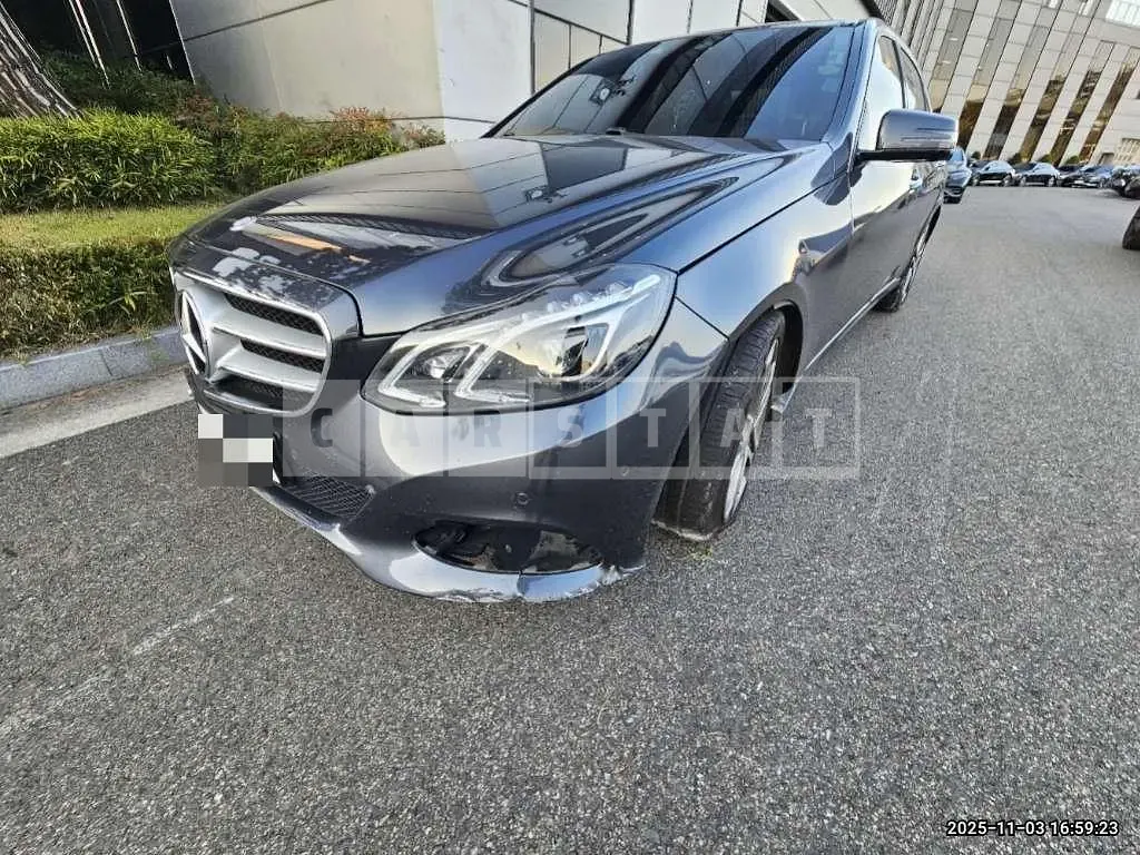 Photo 2 of 19: 2016 Mercedes-Benz E250 BlueTec 4Matic — Korean insurance auction