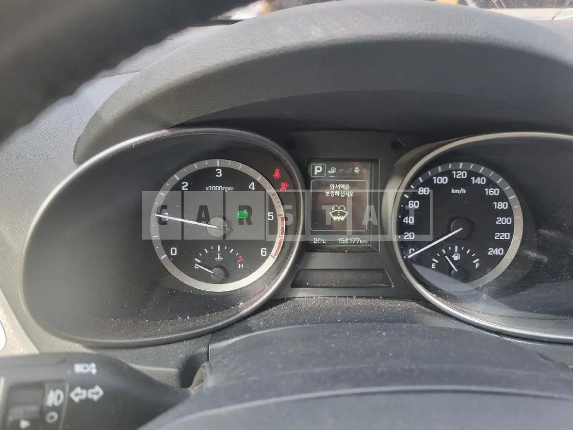 Photo 2 of 7: 2017 Hyundai Santa Fe DM 2.0 (4WD) — Korean insurance auction