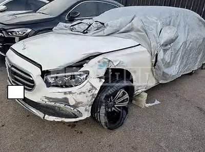 Photo 1 of 21: 2023 Mercedes-Benz E300 e 4Matic, VIN W1KZF5EB8PB112837 — Korean insurance auction